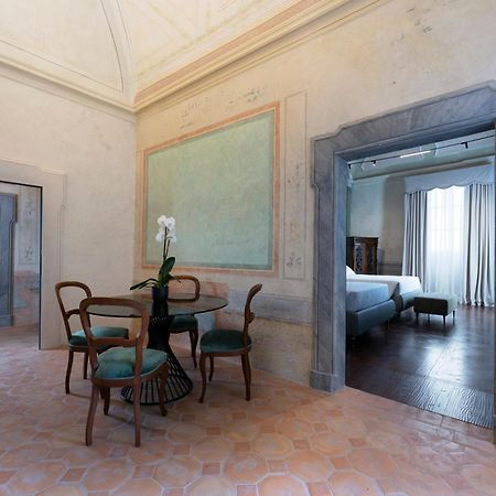 Palazzo Giusti Suites And Spa Урбино Экстерьер фото
