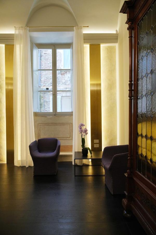 Palazzo Giusti Suites And Spa Урбино Экстерьер фото